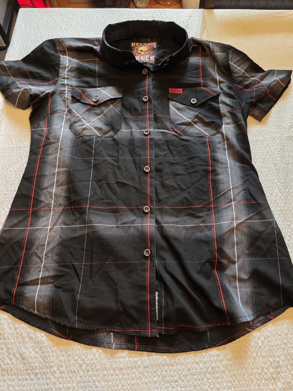 0DIXXON Black Short-Sleeve Button-Down Shirt Ember with Red & White Plaid L